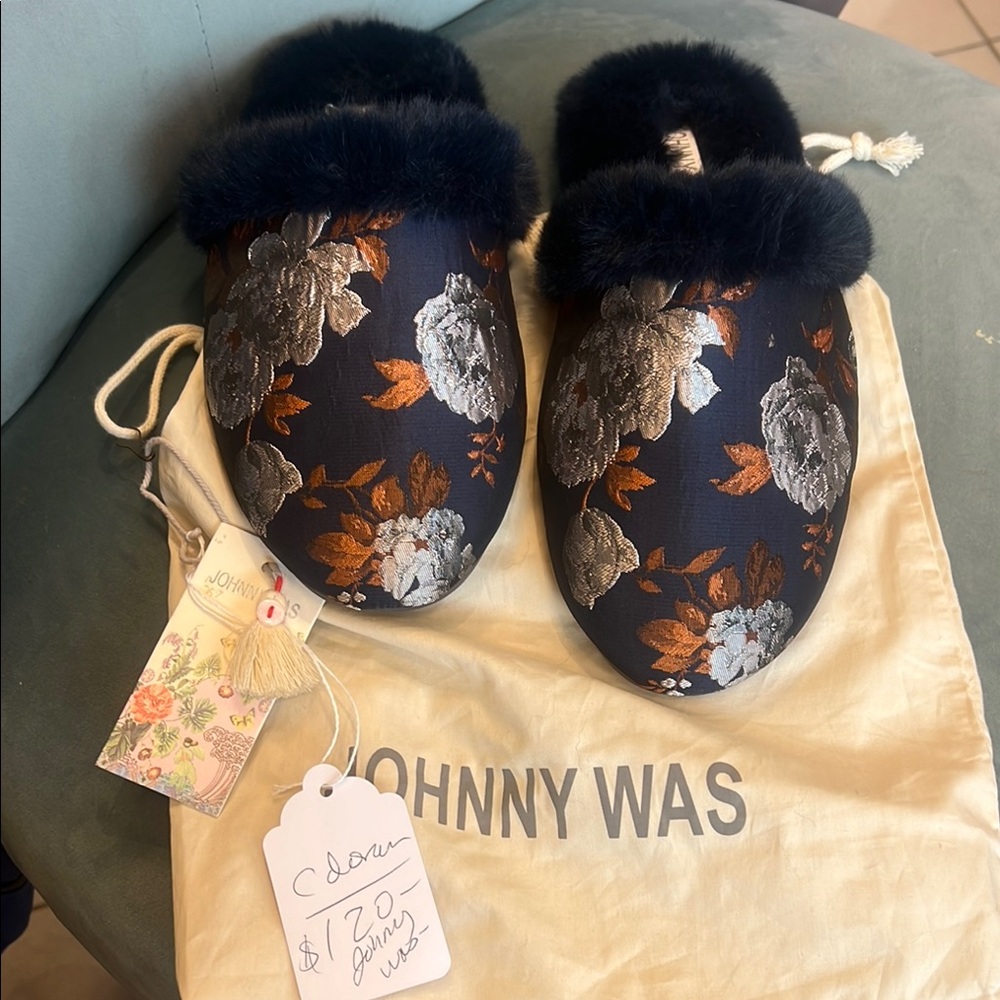 Johnny Was Navy Floral Faux-Fur Mules